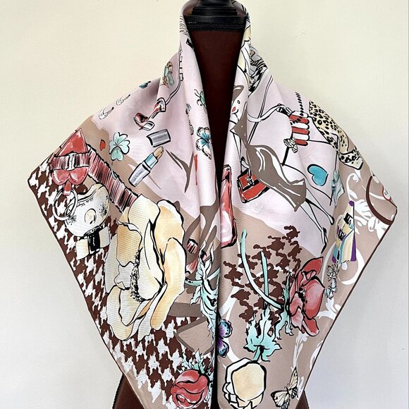 Salvatore Ferragamo Icons Beige Silk Scarf - Picture 15 of 15